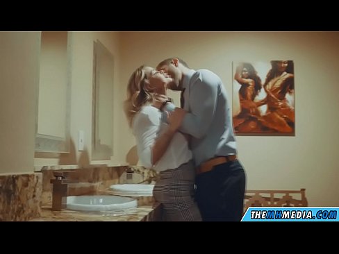 ❤️ Wanneer een rondborstige blondine je verleidt in een openbaar toilet ️ Super sex at us nl.xxxhdporn.ru ️❤